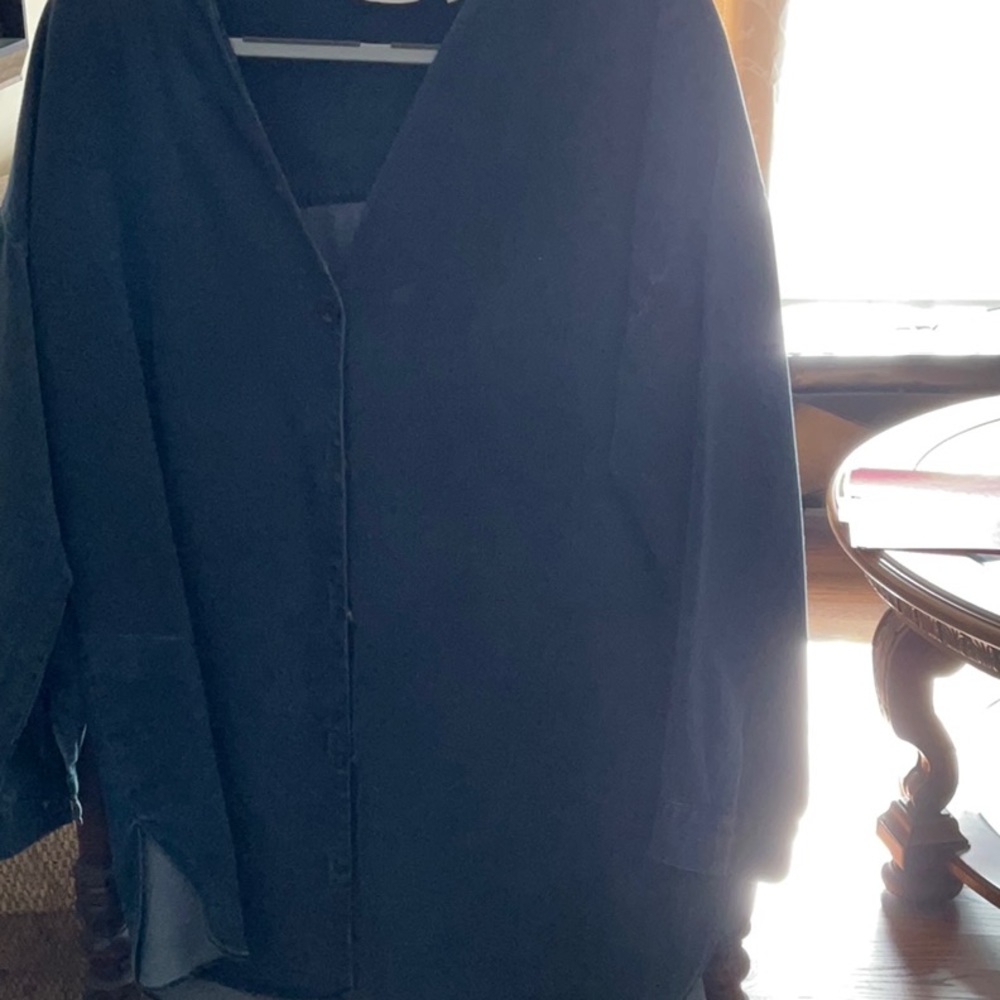 Long sleeve denim shirt size large, blue